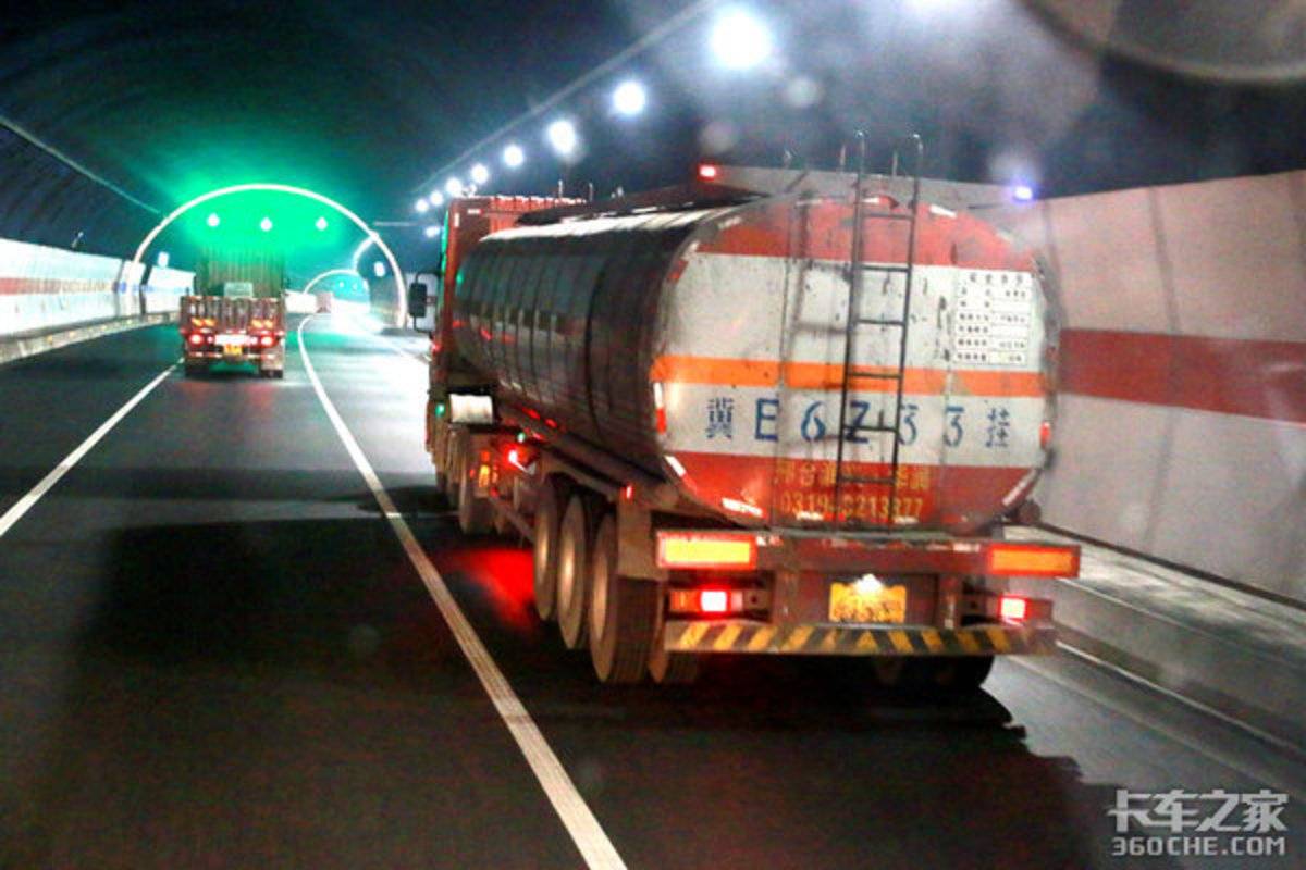 至少31人遇难！一隧道内发生油罐车爆炸