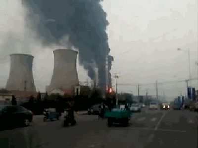 滨化热力公司新建锅炉烟气脱硫塔发生火灾（图）